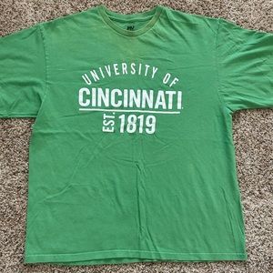 University of Cincinnati green tshirt